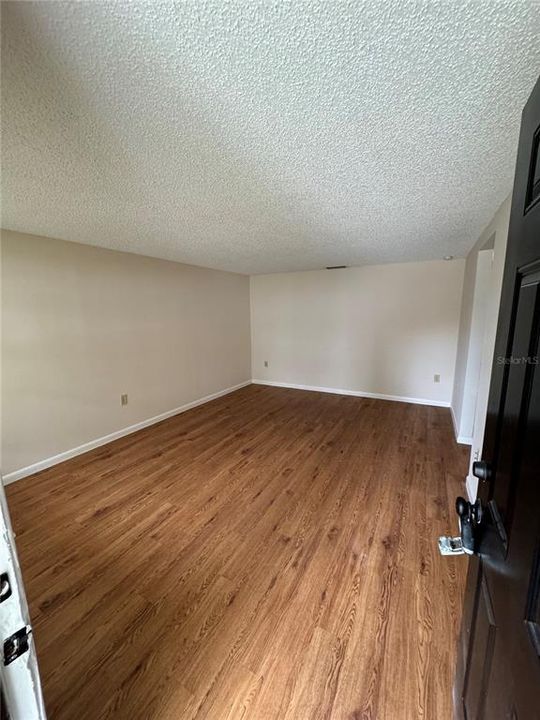 For Rent: $1,599 (2 beds, 1 baths, 800 Square Feet)