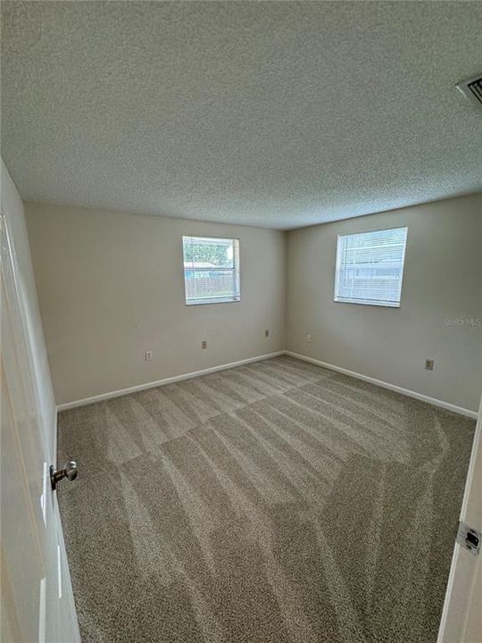 For Rent: $1,599 (2 beds, 1 baths, 800 Square Feet)