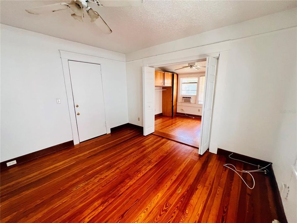 For Rent: $1,645 (1 beds, 1 baths, 650 Square Feet)