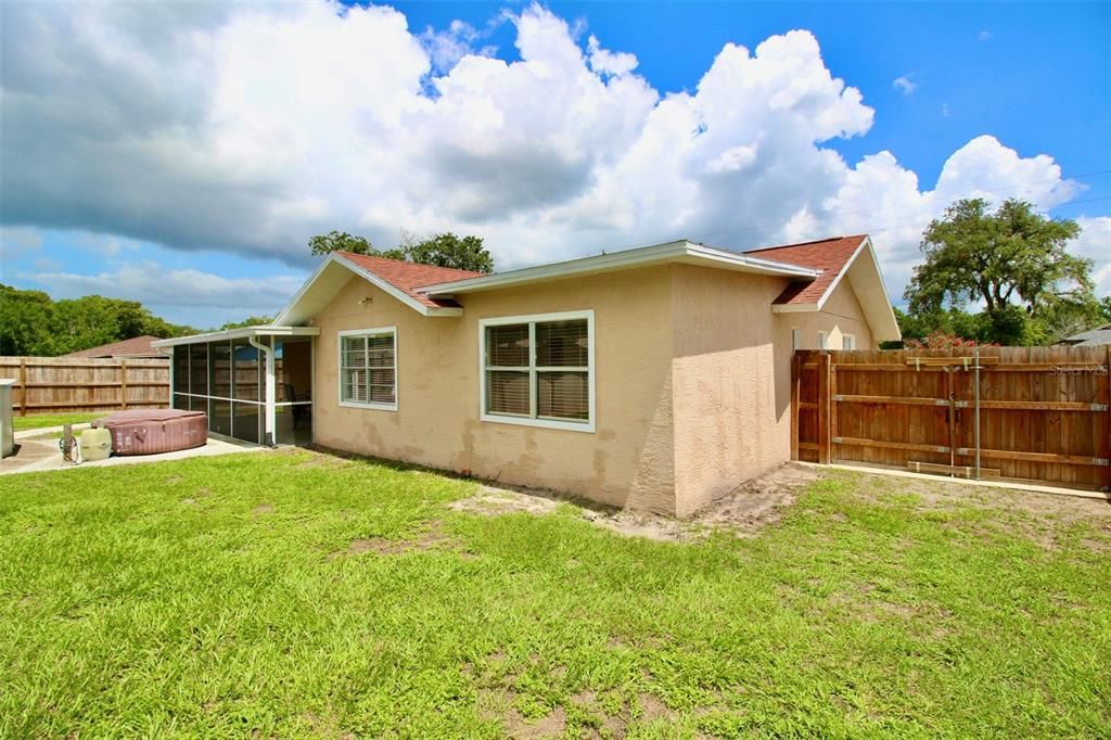 For Sale: $289,900 (3 beds, 2 baths, 1504 Square Feet)