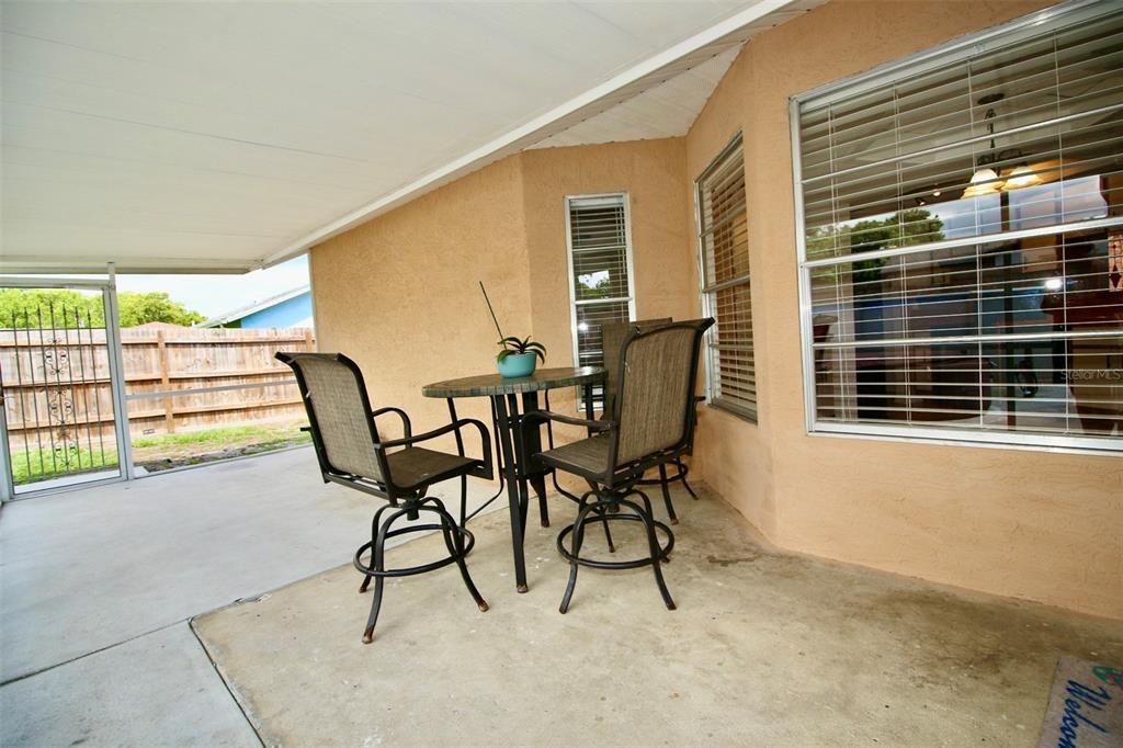 For Sale: $289,900 (3 beds, 2 baths, 1504 Square Feet)