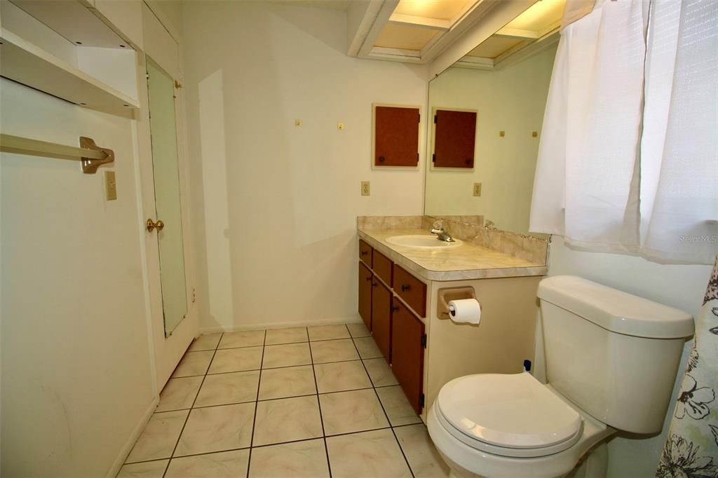 For Sale: $289,900 (3 beds, 2 baths, 1504 Square Feet)