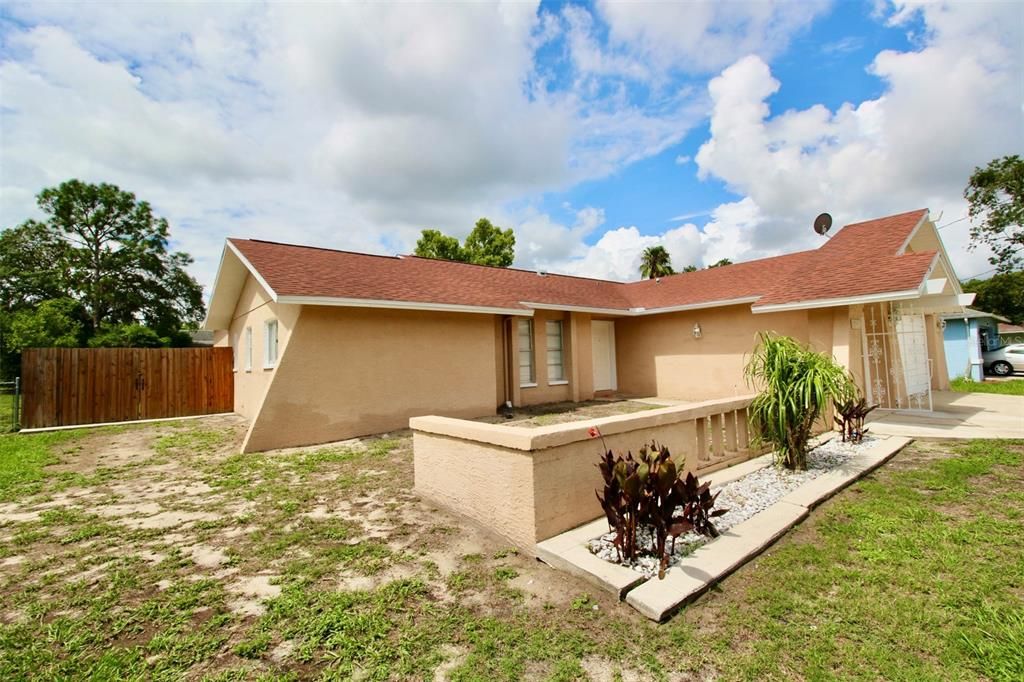 For Sale: $289,900 (3 beds, 2 baths, 1504 Square Feet)