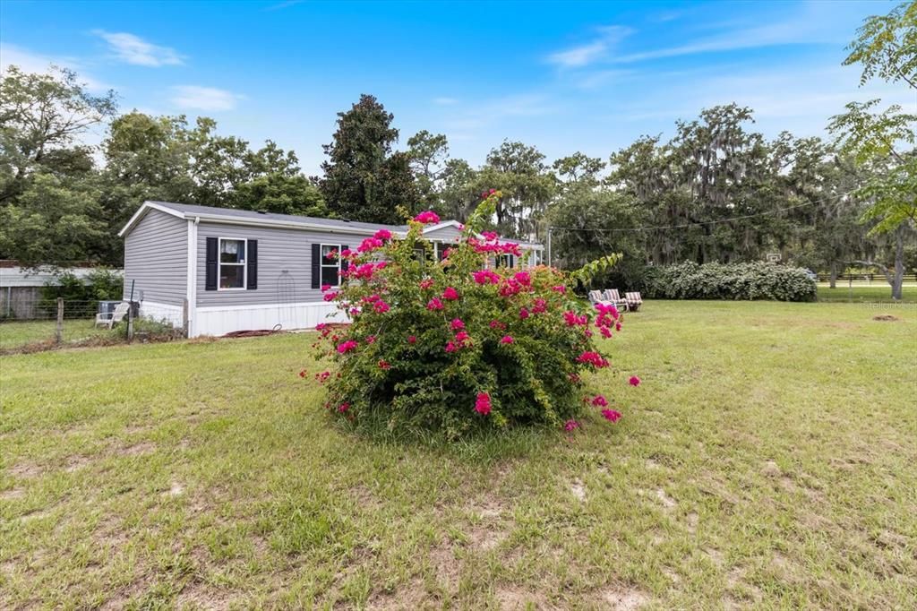 For Sale: $230,000 (3 beds, 2 baths, 1568 Square Feet)