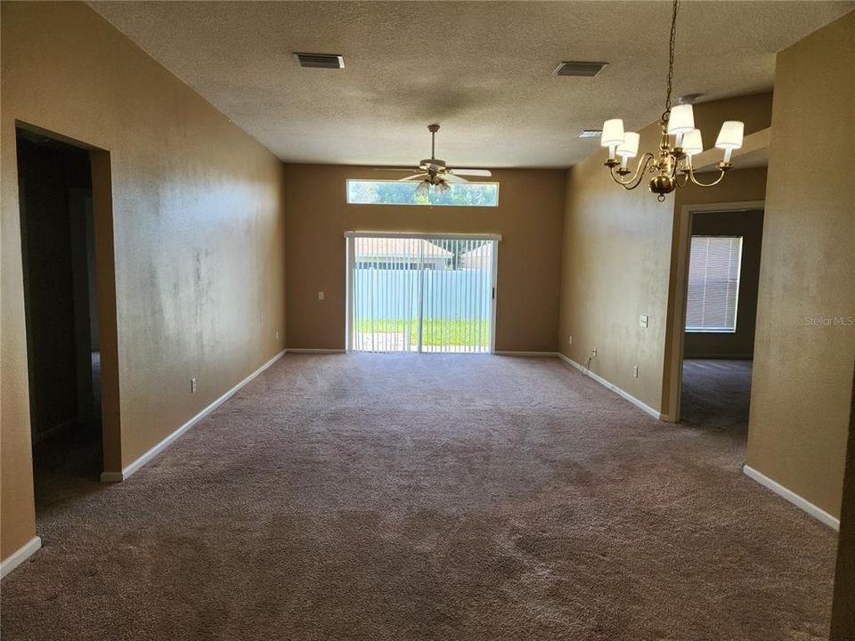 For Rent: $2,150 (4 beds, 2 baths, 1665 Square Feet)