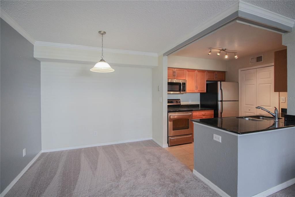 For Rent: $2,150 (3 beds, 2 baths, 1210 Square Feet)