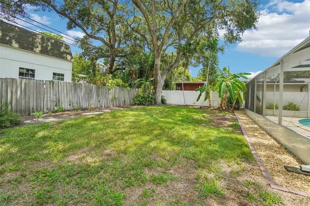 Active With Contract: $575,000 (3 beds, 2 baths, 1418 Square Feet)