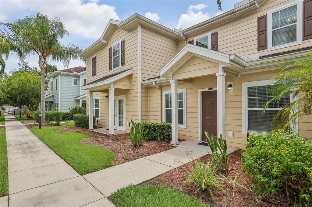 Active With Contract: $309,900 (3 beds, 2 baths, 1300 Square Feet)