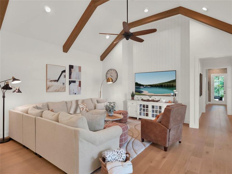 Active With Contract: $1,650,000 (4 beds, 3 baths, 3589 Square Feet)