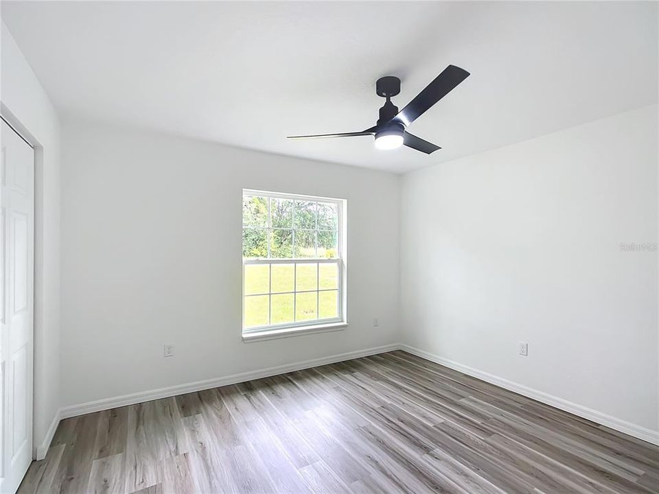 For Sale: $259,000 (3 beds, 2 baths, 1393 Square Feet)