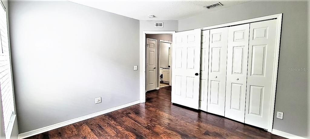 For Rent: $2,300 (3 beds, 2 baths, 1696 Square Feet)