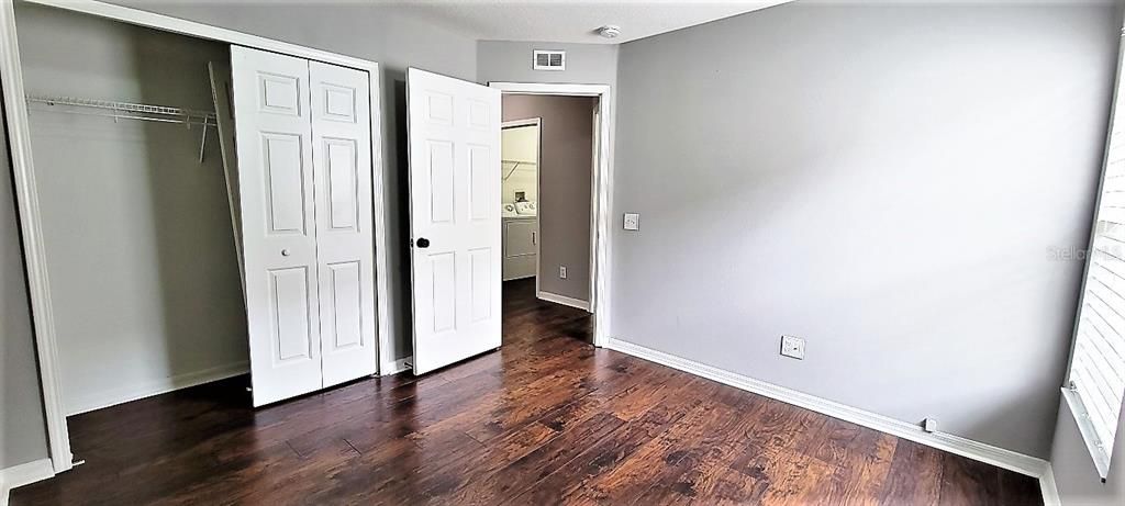 For Rent: $2,300 (3 beds, 2 baths, 1696 Square Feet)