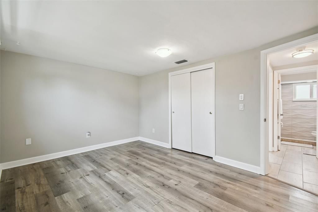 For Sale: $234,900 (2 beds, 2 baths, 848 Square Feet)