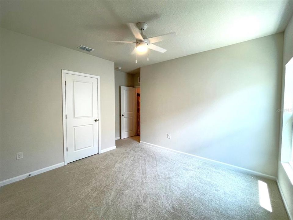 For Rent: $1,950 (3 beds, 2 baths, 1501 Square Feet)