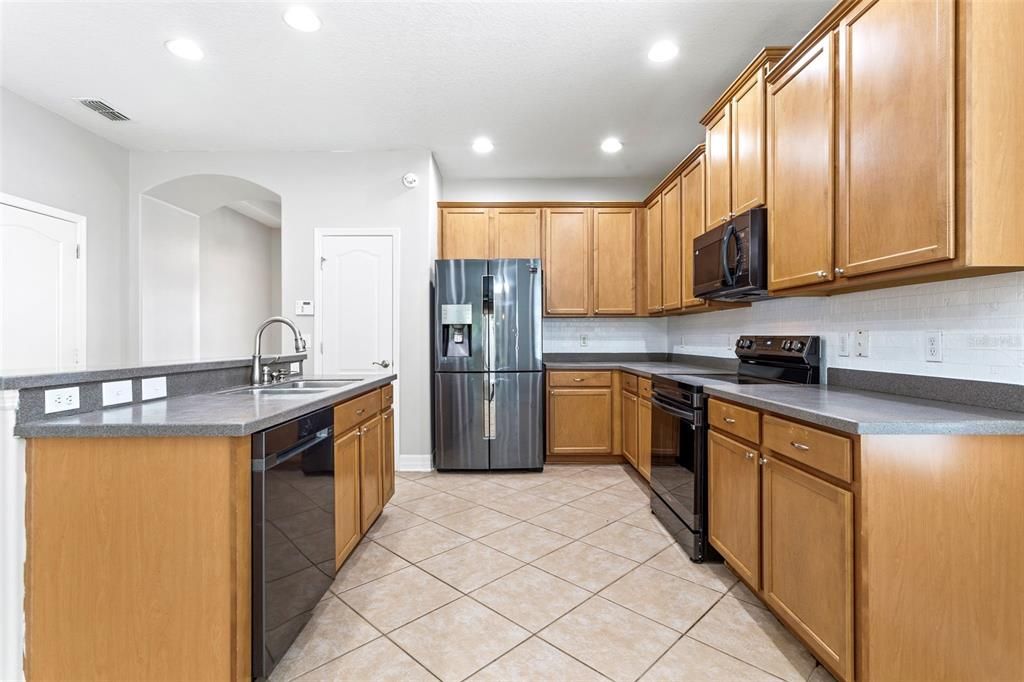 For Sale: $399,000 (3 beds, 2 baths, 2022 Square Feet)