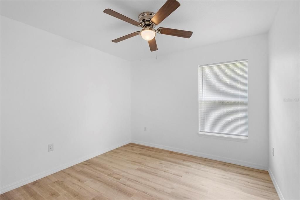 Active With Contract: $269,900 (3 beds, 2 baths, 1137 Square Feet)