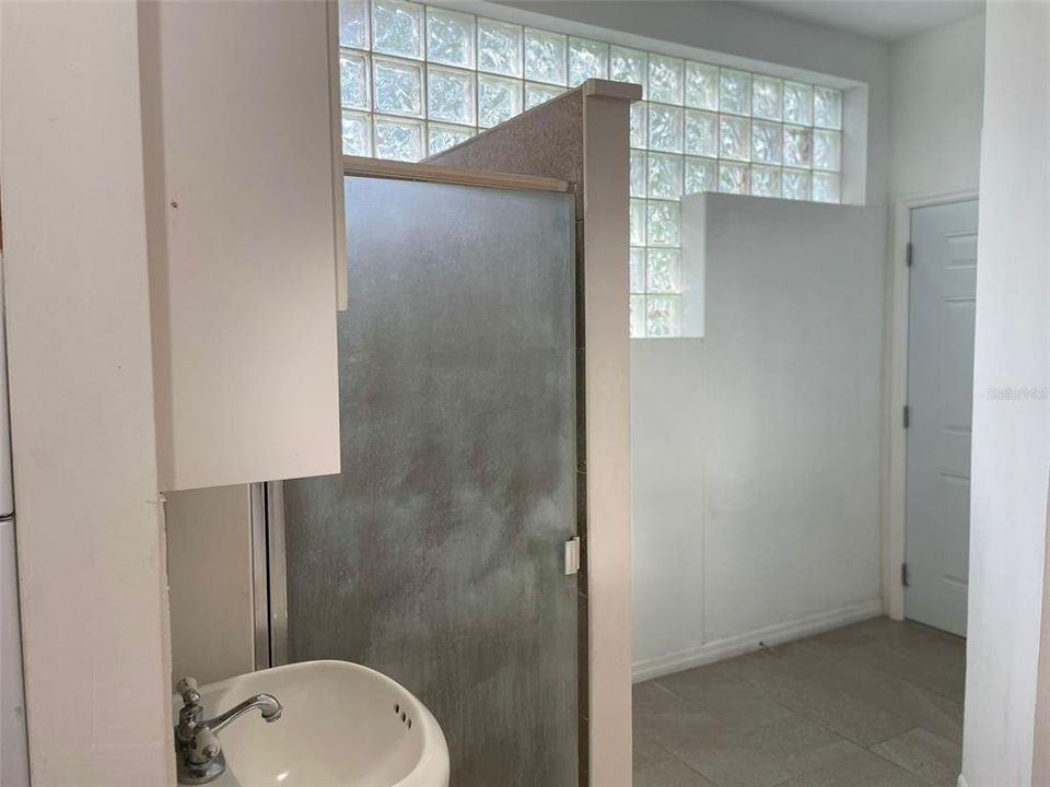 En Venta: $579,990 (5 camas, 2 baños, 2851 Pies cuadrados)