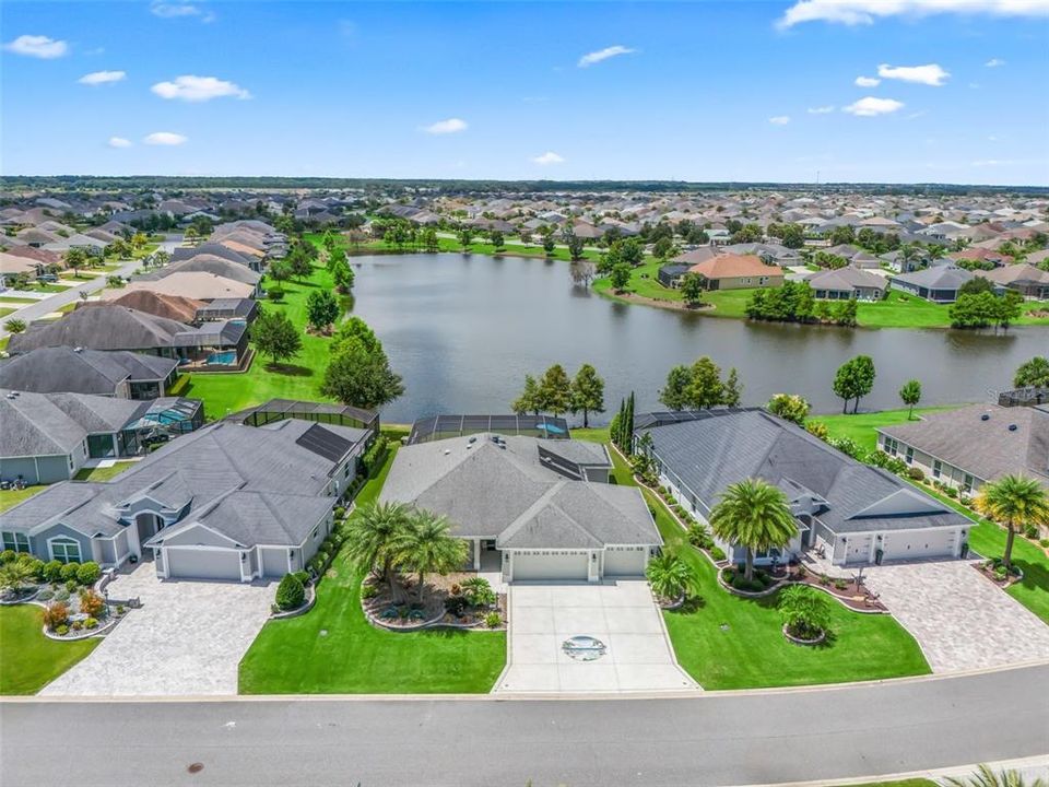 Active With Contract: $1,195,000 (3 beds, 3 baths, 2305 Square Feet)