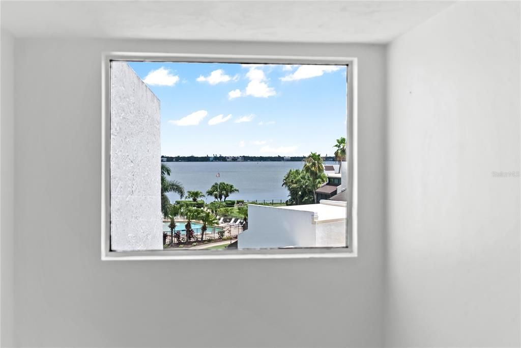 Active With Contract: $499,000 (2 beds, 2 baths, 1327 Square Feet)