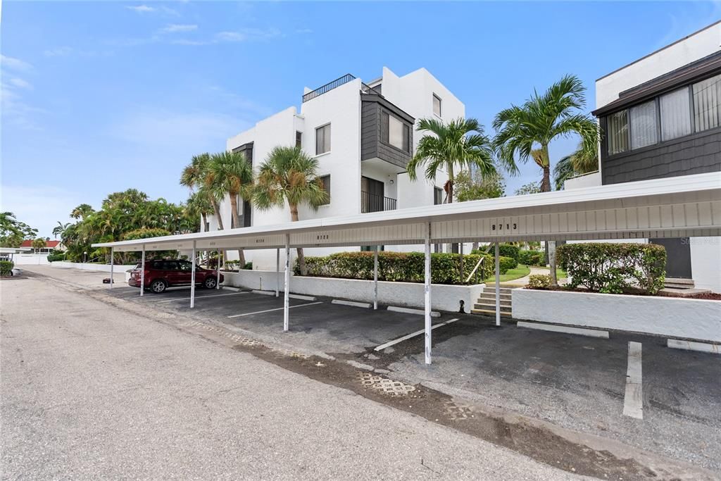 Active With Contract: $499,000 (2 beds, 2 baths, 1327 Square Feet)