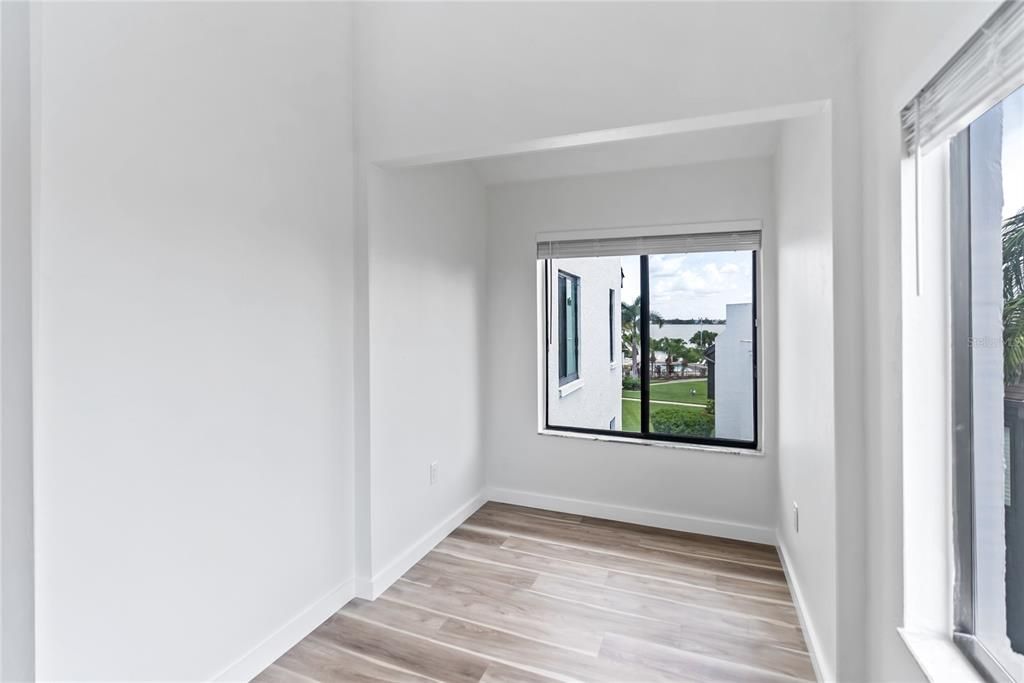 Active With Contract: $499,000 (2 beds, 2 baths, 1327 Square Feet)