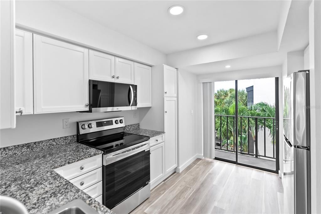 Active With Contract: $499,000 (2 beds, 2 baths, 1327 Square Feet)