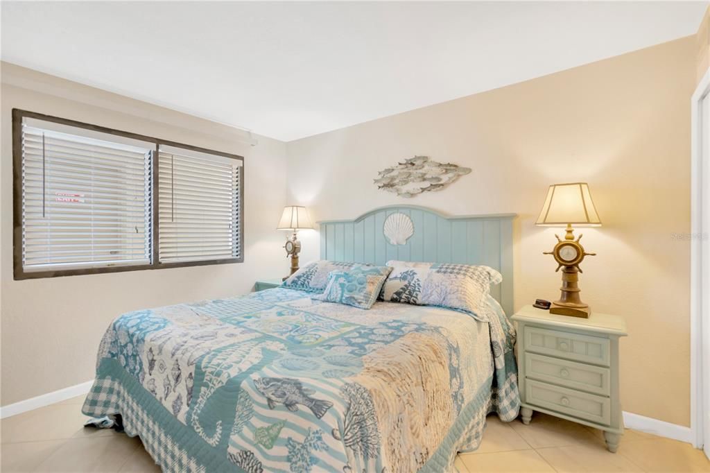 Guests will certainly enjoy this stunning Guest room proudly adorned in a coastal theme.