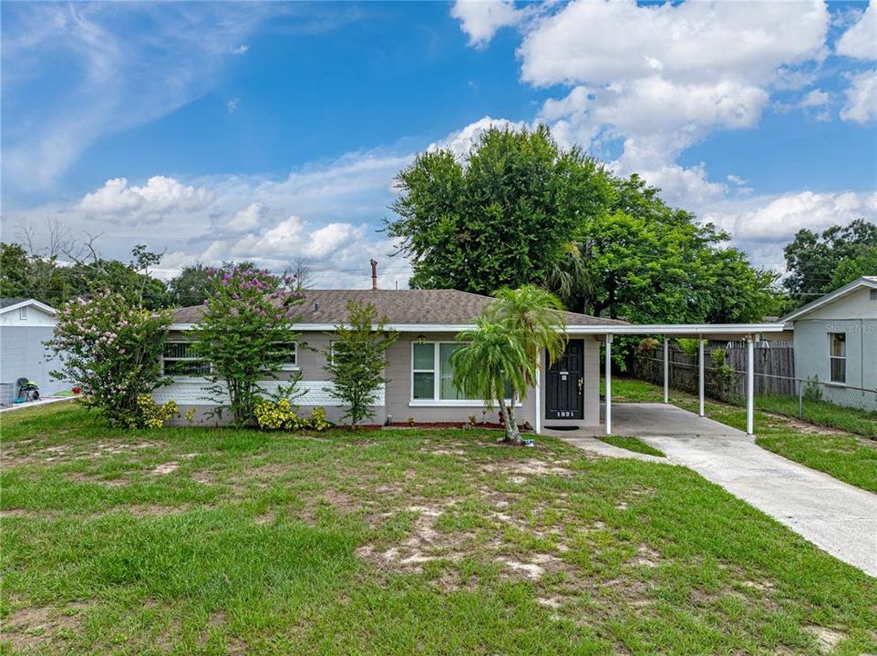 For Sale: $229,000 (3 beds, 1 baths, 1030 Square Feet)