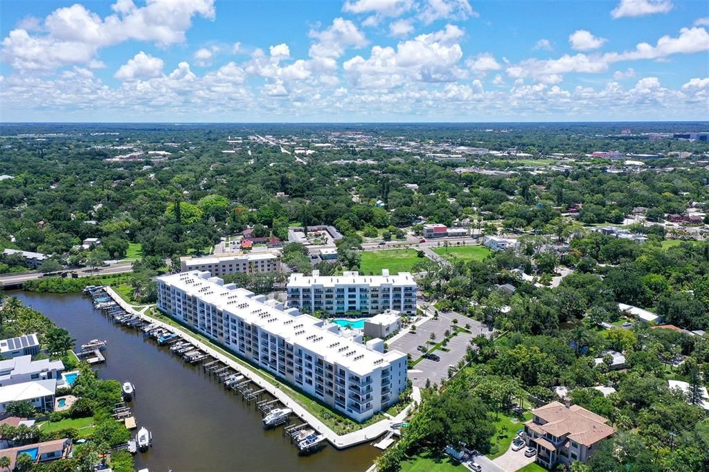 For Sale: $1,200,000 (1 beds, 2 baths, 1193 Square Feet)