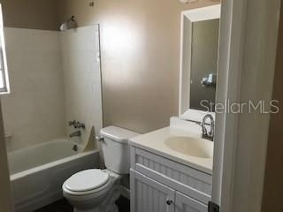 For Sale: $174,900 (2 beds, 2 baths, 979 Square Feet)