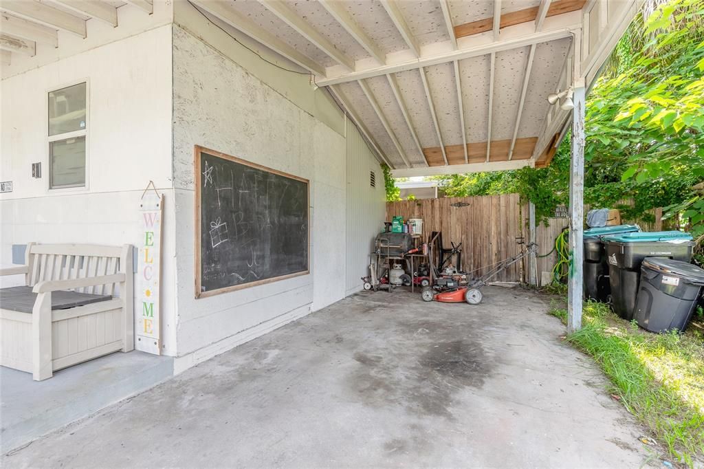 Active With Contract: $245,000 (4 beds, 2 baths, 1368 Square Feet)