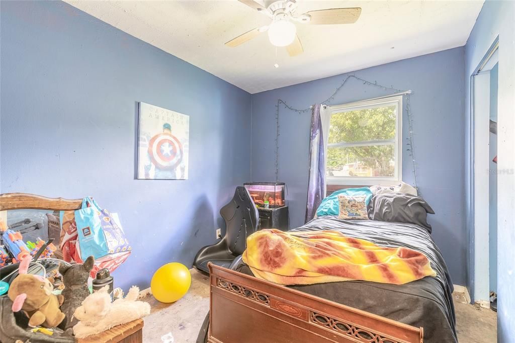 Active With Contract: $245,000 (4 beds, 2 baths, 1368 Square Feet)