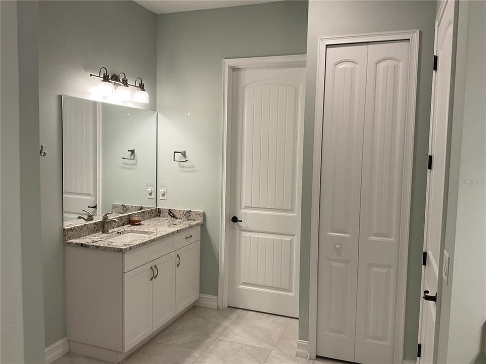 Built-in Wet Bar