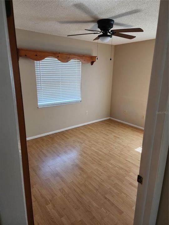 For Rent: $2,100 (4 beds, 2 baths, 1500 Square Feet)