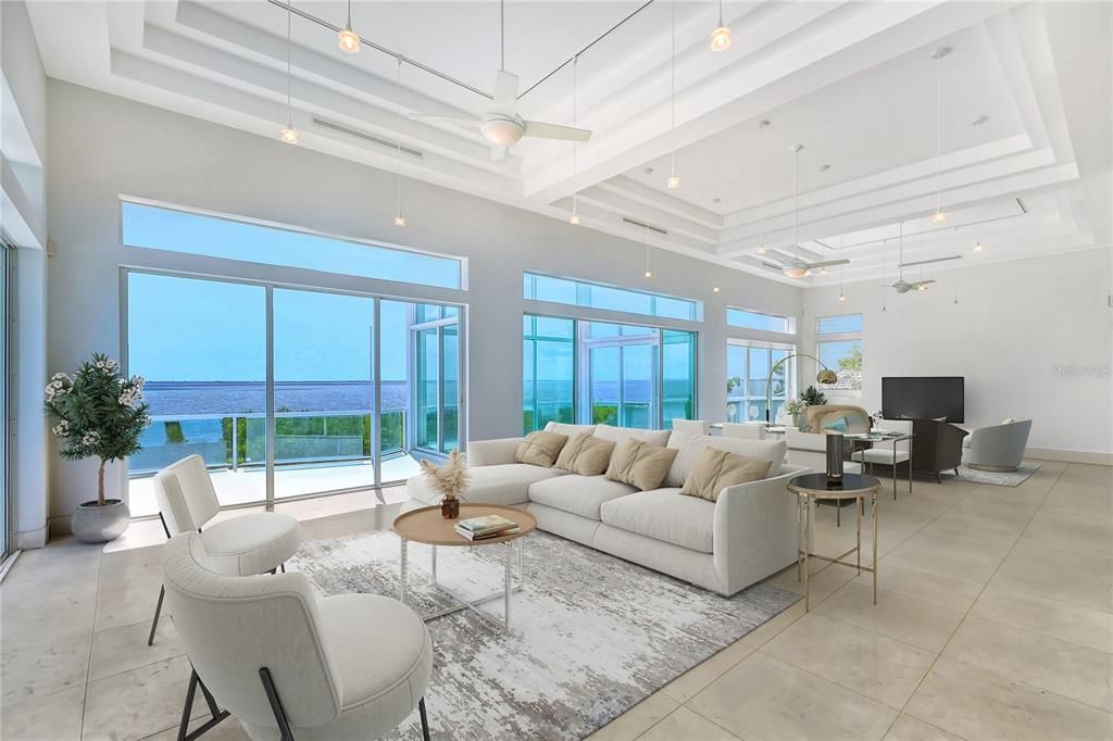 For Sale: $6,900,000 (5 beds, 5 baths, 6000 Square Feet)