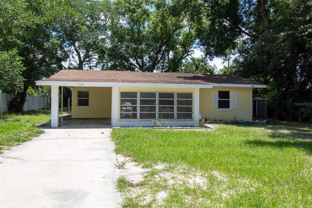 For Sale: $219,000 (2 beds, 1 baths, 942 Square Feet)