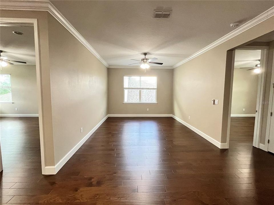 For Rent: $4,500 (7 beds, 4 baths, 5146 Square Feet)