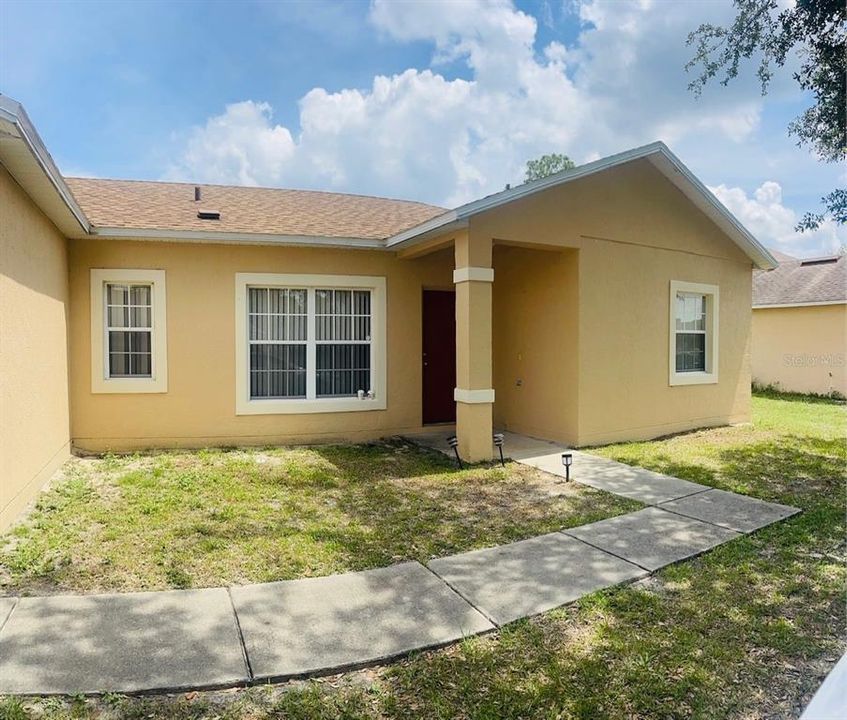 For Sale: $320,000 (4 beds, 2 baths, 1744 Square Feet)