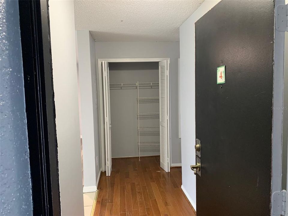 For Rent: $1,500 (2 beds, 2 baths, 1006 Square Feet)