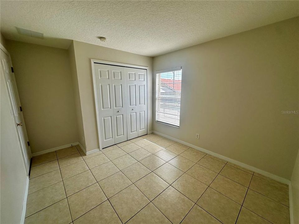 For Rent: $2,500 (4 beds, 3 baths, 1940 Square Feet)