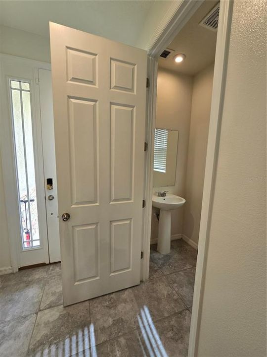 For Rent: $3,300 (4 beds, 2 baths, 2391 Square Feet)