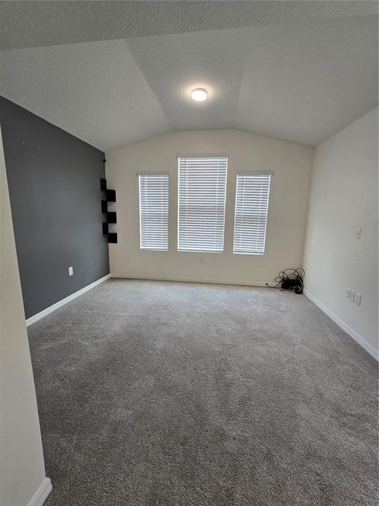 For Rent: $3,300 (4 beds, 2 baths, 2391 Square Feet)
