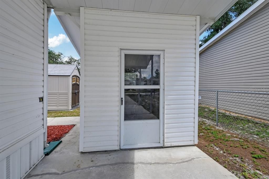 For Sale: $179,900 (3 beds, 2 baths, 1104 Square Feet)