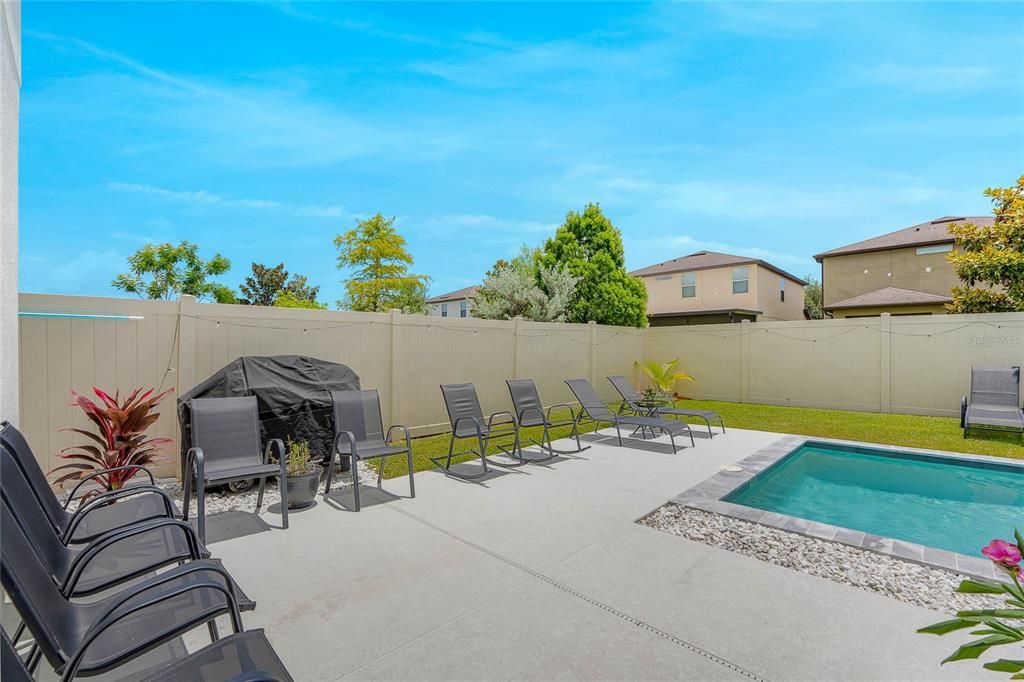 Active With Contract: $579,000 (4 beds, 2 baths, 2448 Square Feet)