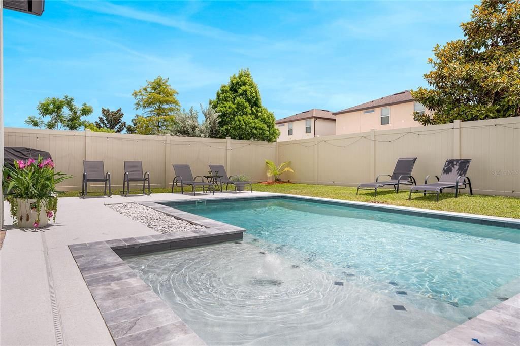 Active With Contract: $579,000 (4 beds, 2 baths, 2448 Square Feet)