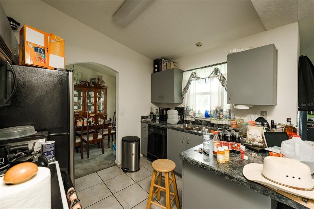 For Sale: $617,500 (4 beds, 2 baths, 1606 Square Feet)