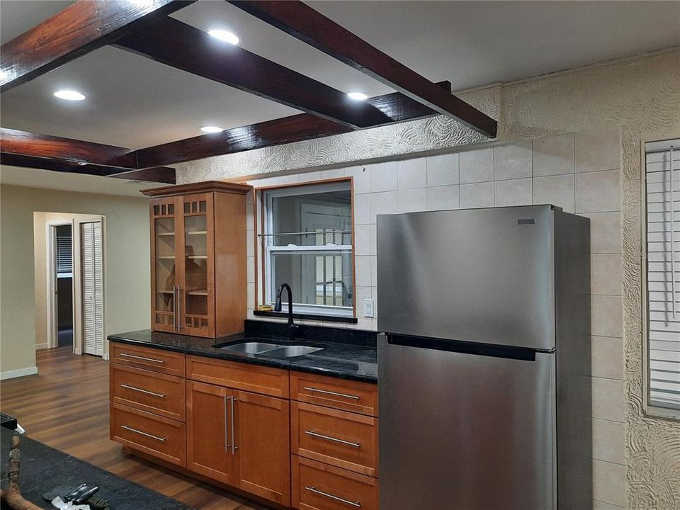 En Renta: $2,450 (3 camas, 2 baños, 2015 Pies cuadrados)