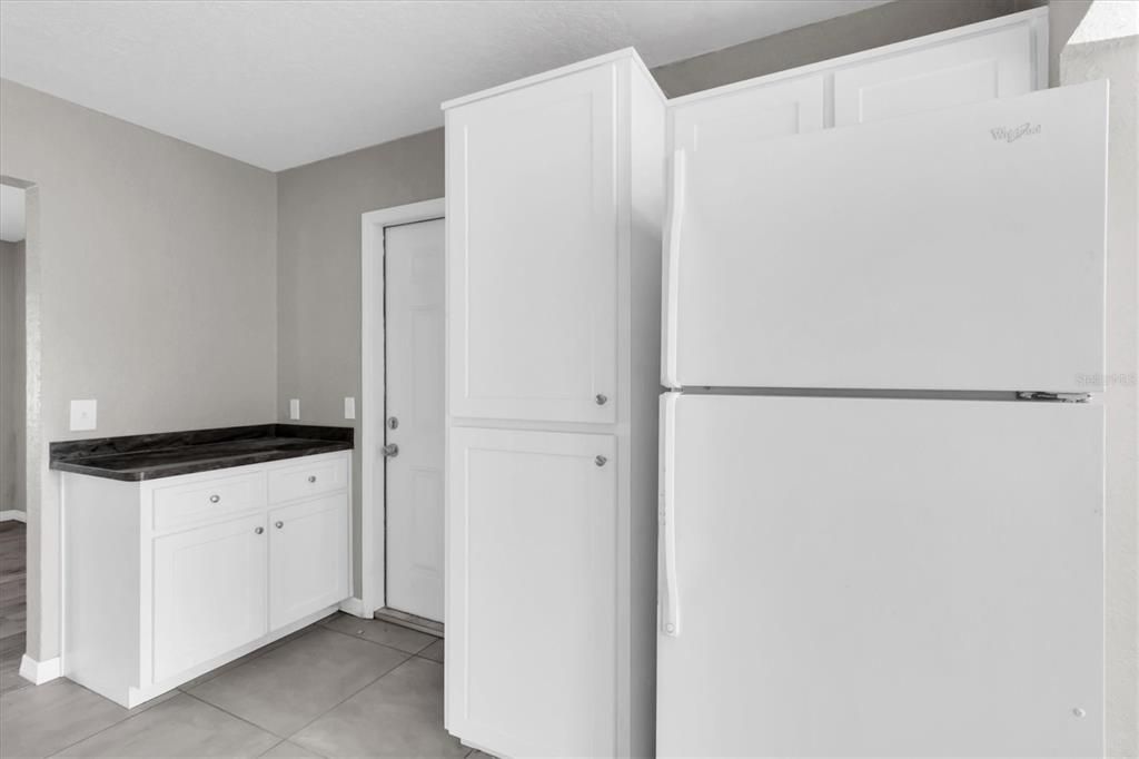 For Sale: $219,000 (3 beds, 1 baths, 978 Square Feet)