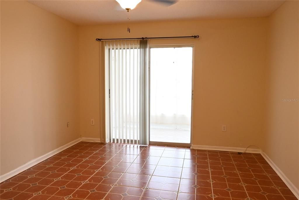 For Rent: $1,575 (1 beds, 1 baths, 815 Square Feet)