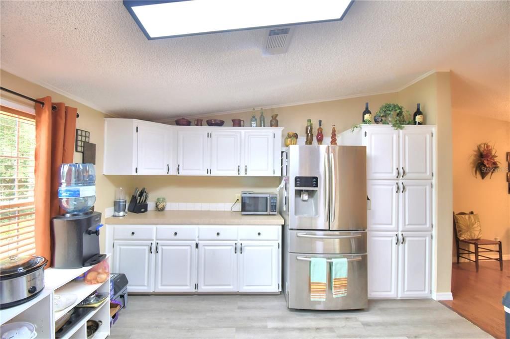 For Sale: $249,900 (3 beds, 2 baths, 1500 Square Feet)